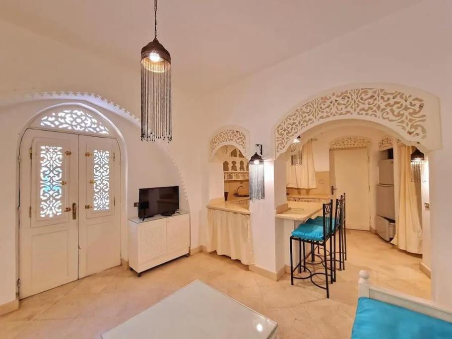 Cozy In Downtown Gouna Apartment